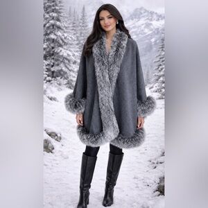 NWOT Gorski Gray Cashmere and Fox Fur Cape
